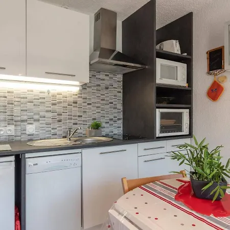 Agreable Studio Cabine 4 Pers Avec Parking A Saint-lary Village - Fr-1-296-218 Apartment Saint-Lary-Soulan
